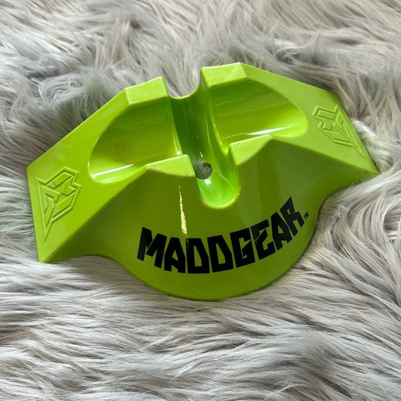 Maddgear Scooter Stand - Picture 1 of 1